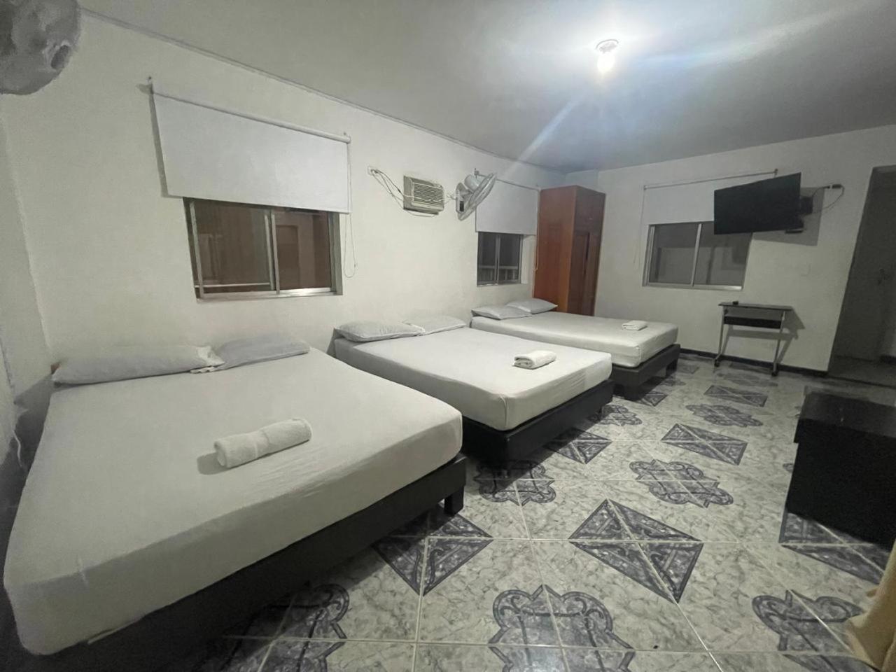Hotel Villa Real Medellin Bagian luar foto