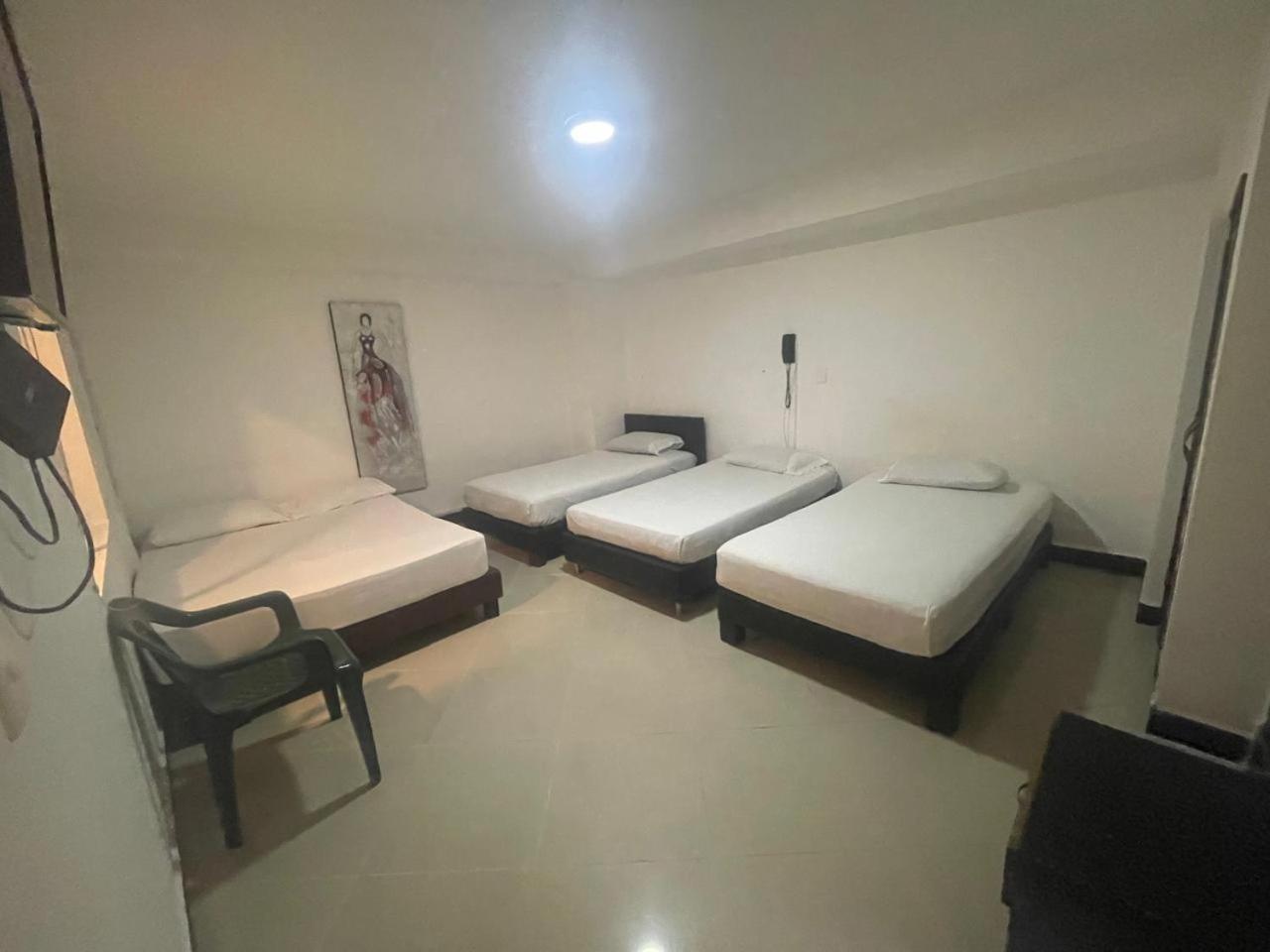 Hotel Villa Real Medellin Bagian luar foto